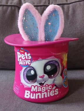 Magic Bunnies Plush in Pink Pets Alive Interactive Light Up Toy